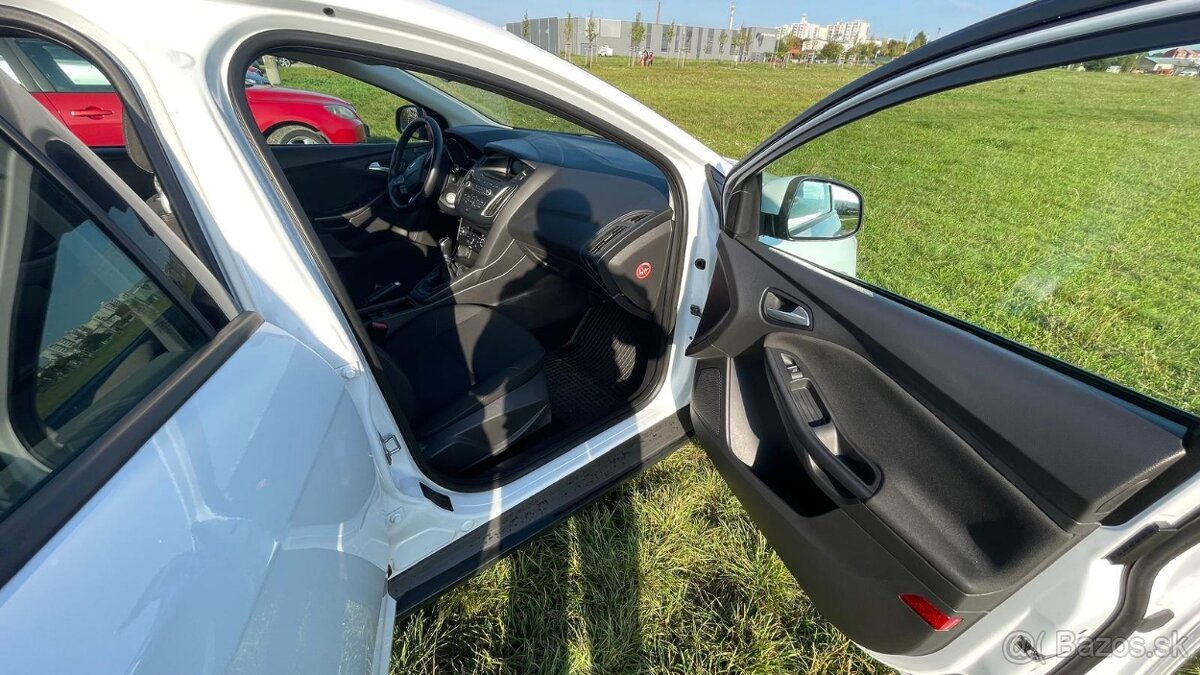Na predaj Ford Focus 1.0 M5 EcoBoost Business X - 10