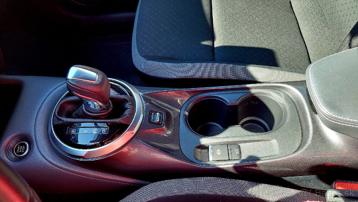 Nissan Juke 1.0 DIG-T N-CONNECTA 7DCT - 10