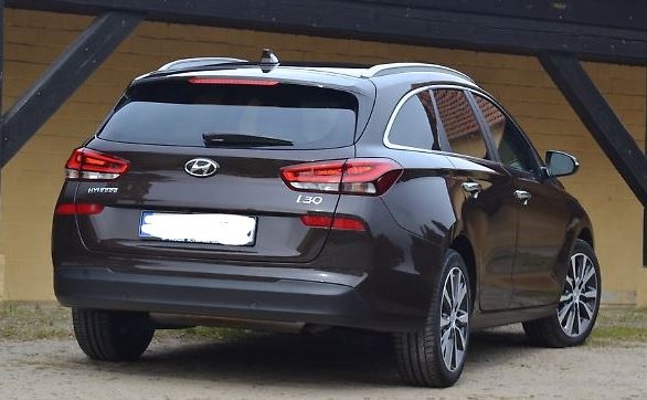 Zadny spojler Hyundai i30 combi, sklo, diely piatych dverí - 10