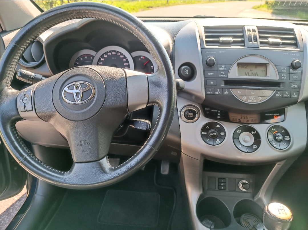 Toyota RAV-4 2,2diesel 4x4 - 10