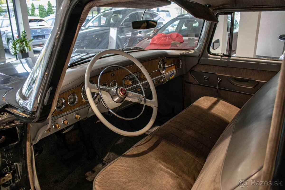 Čajka GAZ M13 - 10