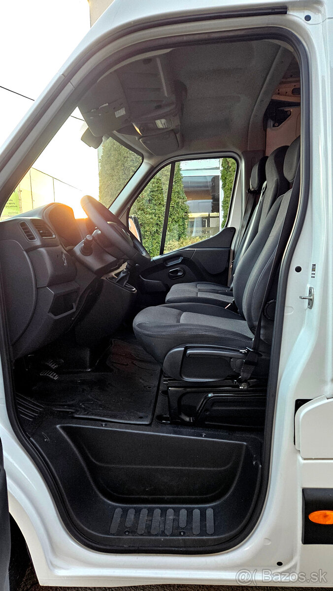 Renault Master 2.3 L3H2 7 miest - 10