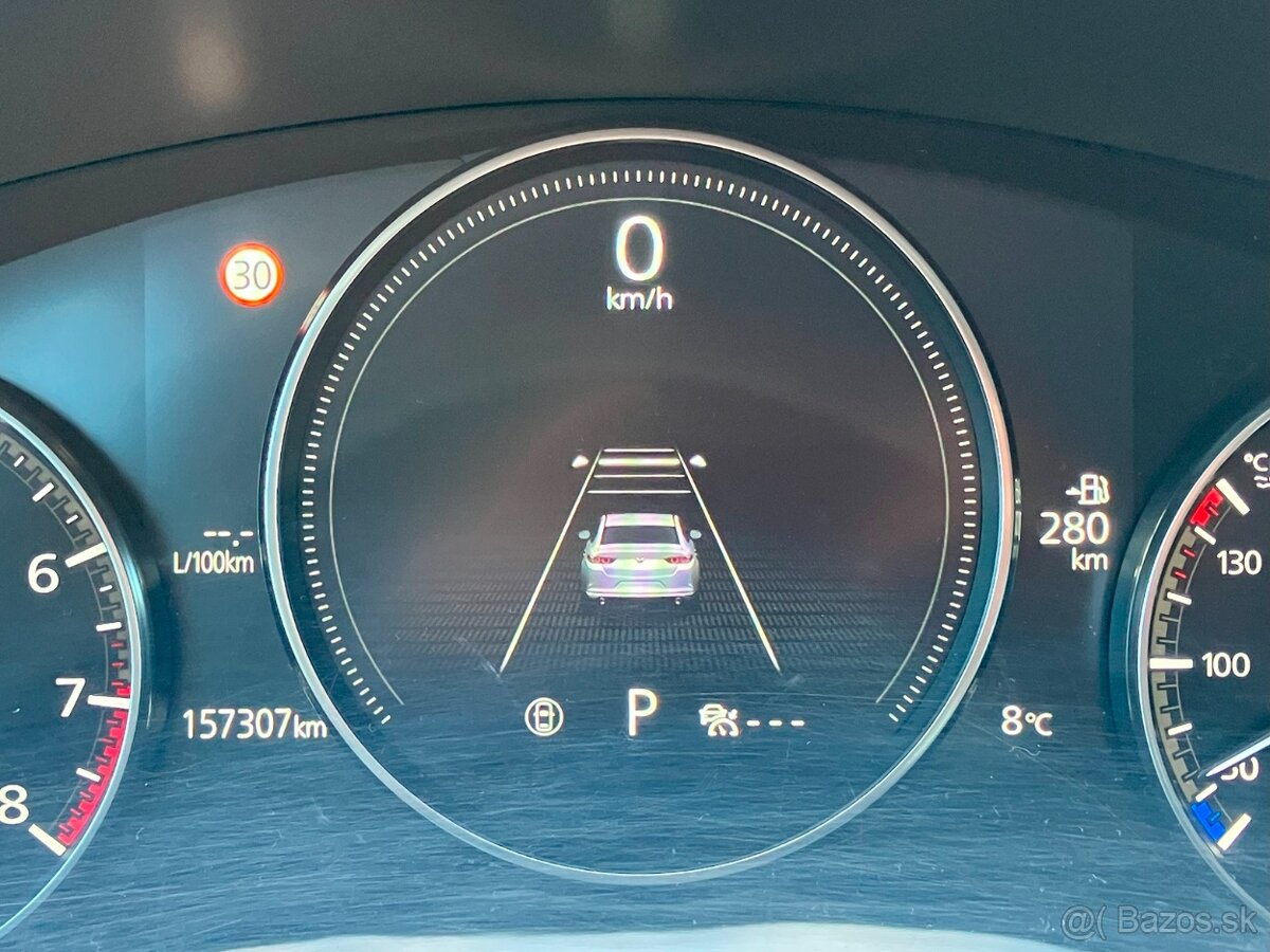 Mazda 3 2.0 Skyactiv 90kW G122 Plus A/T BENZÍN - 10