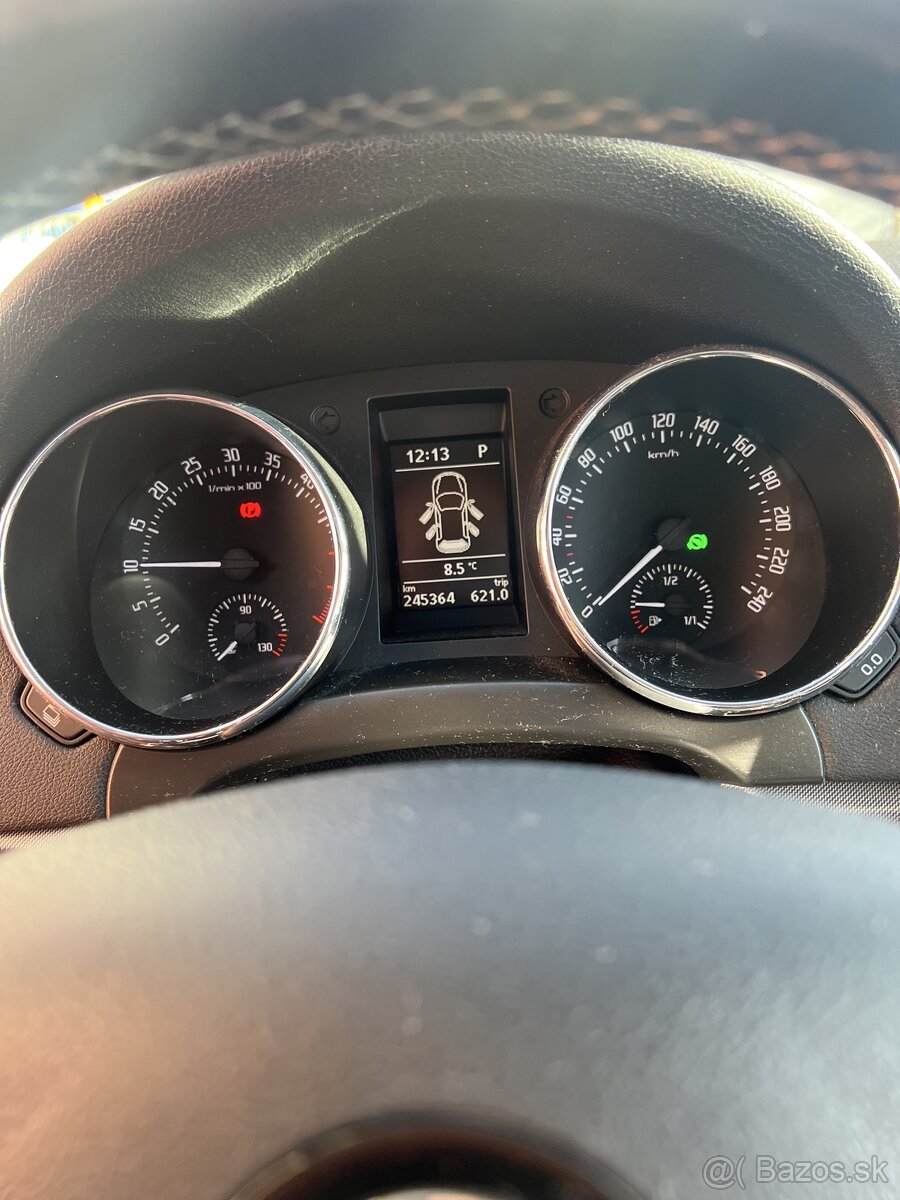 Skoda Yeti 4x4 DSG - 10