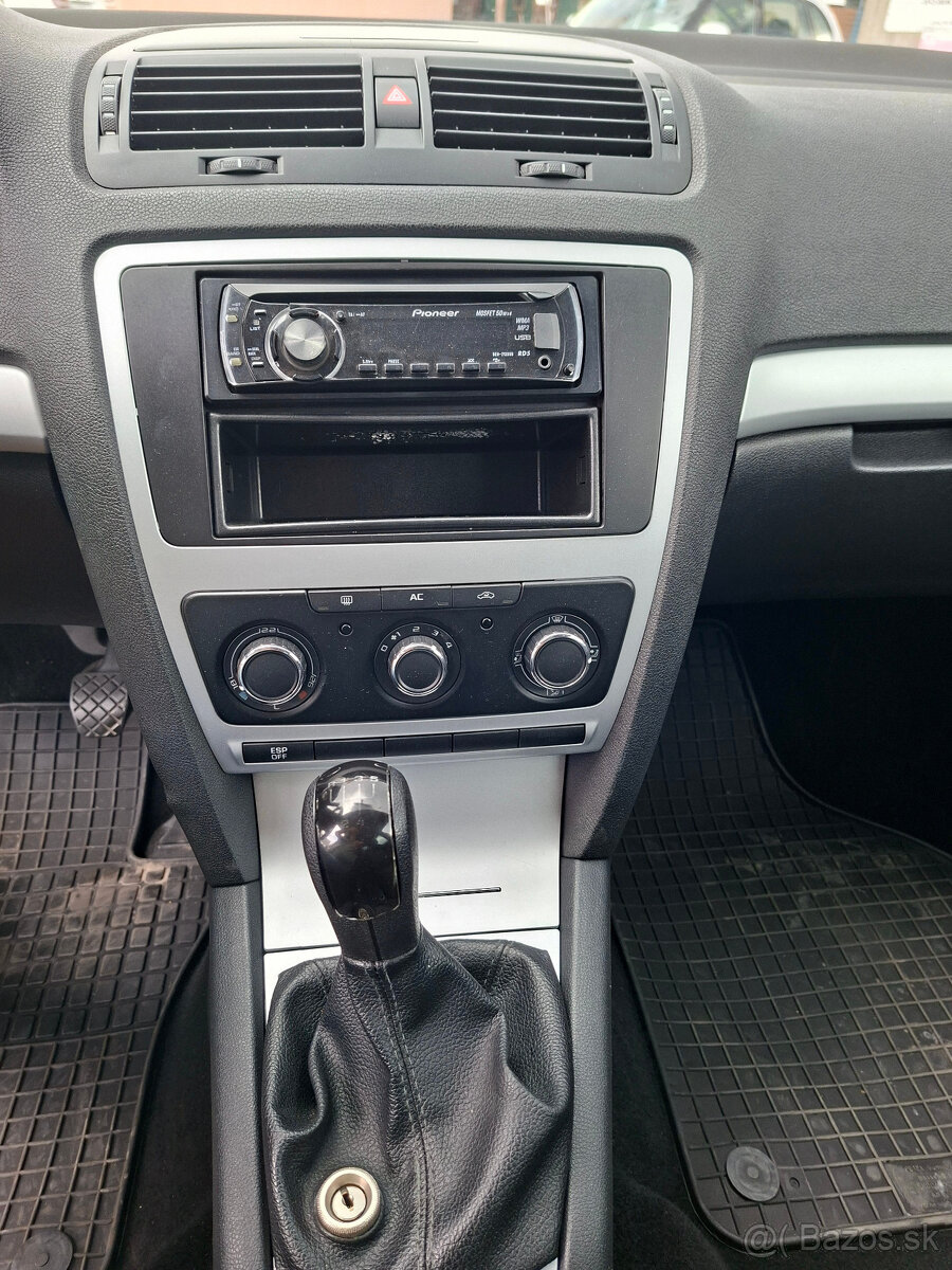 Škoda Octavia 1.9 TDI Ambiente - 10