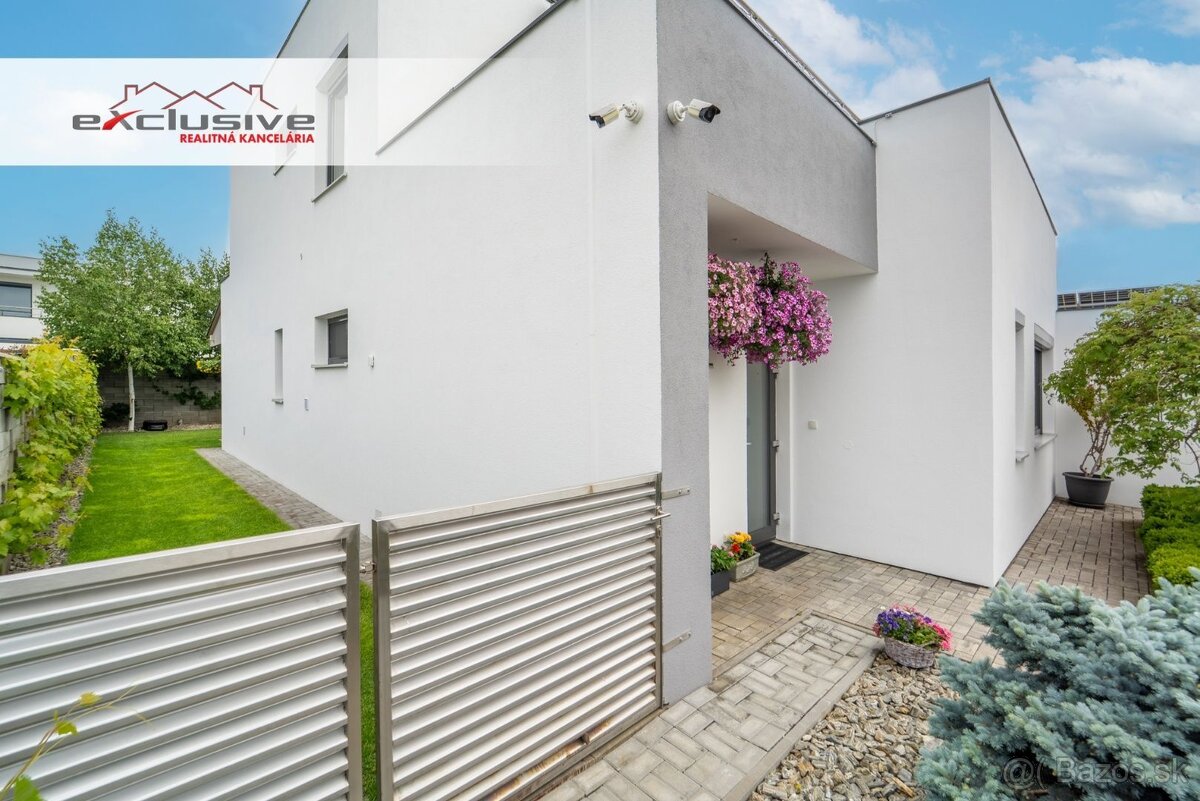 RODINNÁ VILA, HRUBÁ BORŠA, OKR. SENEC, CELOROČNÉ WELLNESS - - 10