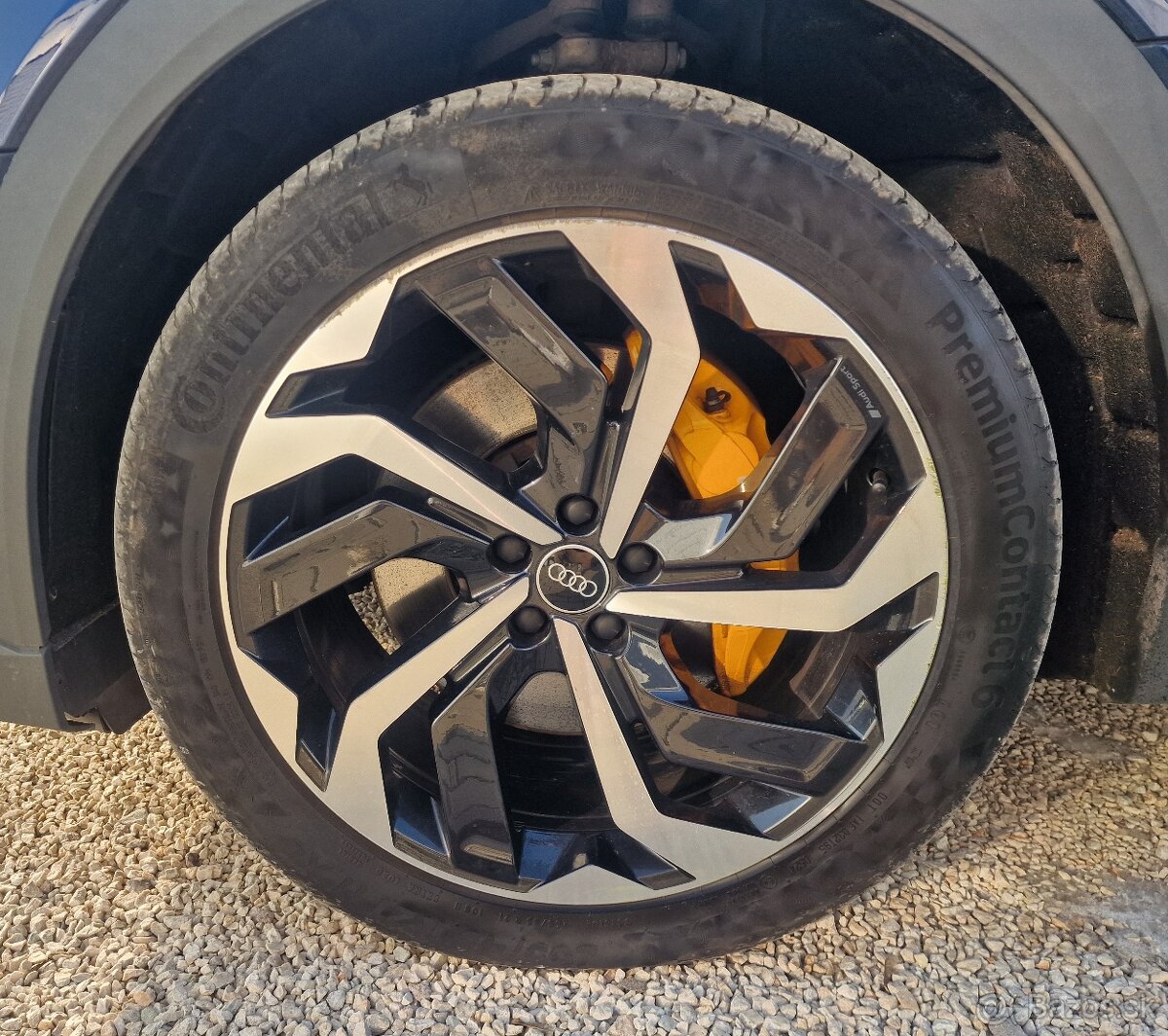 AUDI E-TRON 50 QUATTRO BASIS - 10