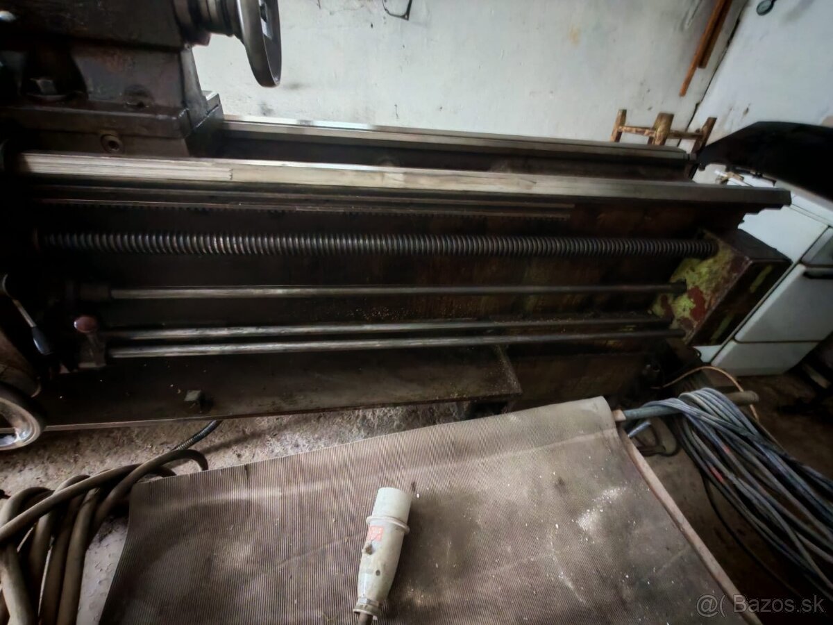 Sústruh na kov - 10