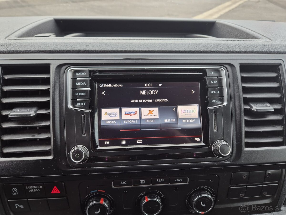 Volkswagen Multivan M6, 2.0 110kw 7 miestne - 10