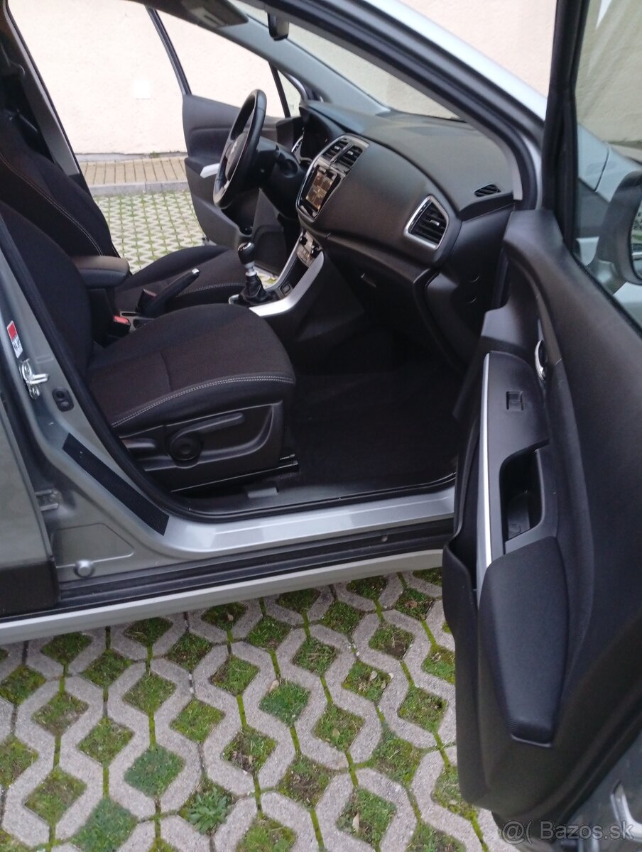 Predam Suzuki S-cross Premium1,4 Hybrid s tažnym zariadenim. - 10