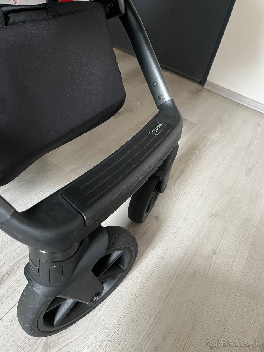 Kočík Roan Bass Next, Cybex cloud t - 10