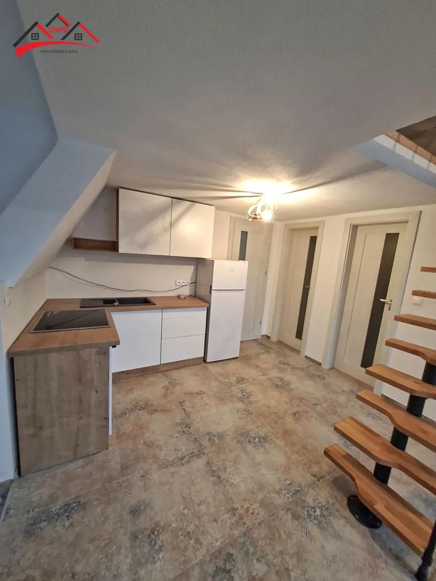 A-Frame rodinný dom / chata vo Vyšehradnom - 10