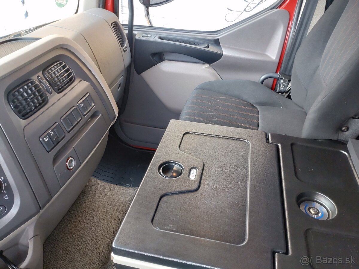 DAF LF 290 FA -16t - 18 Europalet - Lůžko - Čelo- 212.000 Km - 10