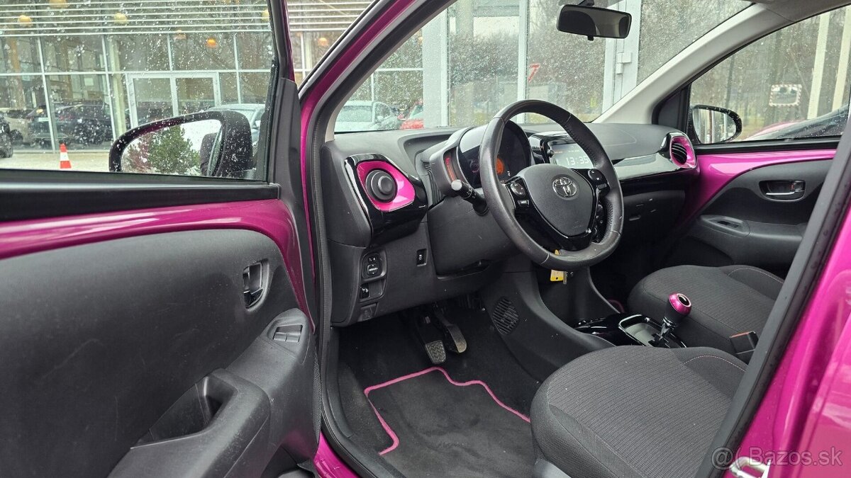 Toyota Aygo 1.0 VVT-i x-cite + connectivity - 10