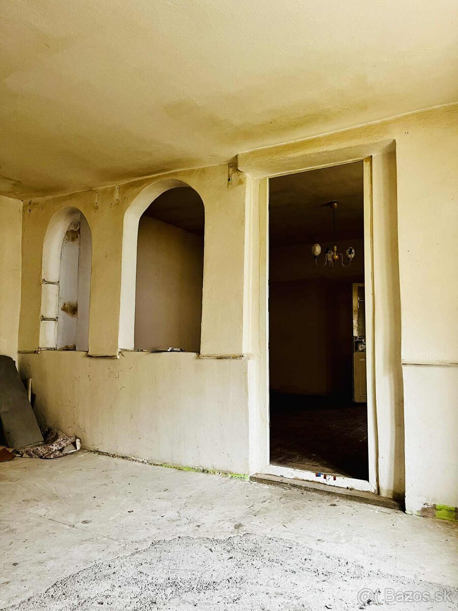 Na predaj RODINNÝ DOM, ZNÍŽENÁ CENASazdice okr. Levice - 10