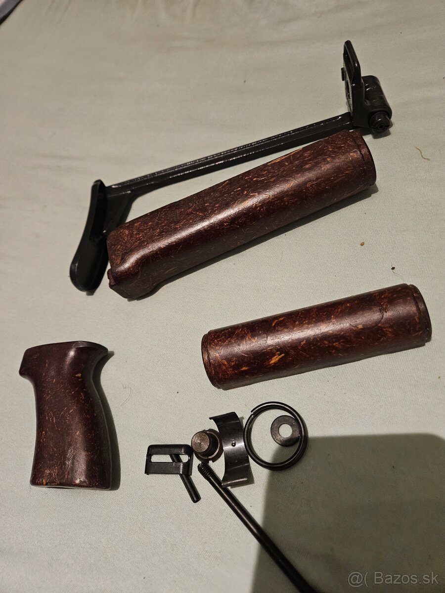 Predám CZ858 tactical - 10