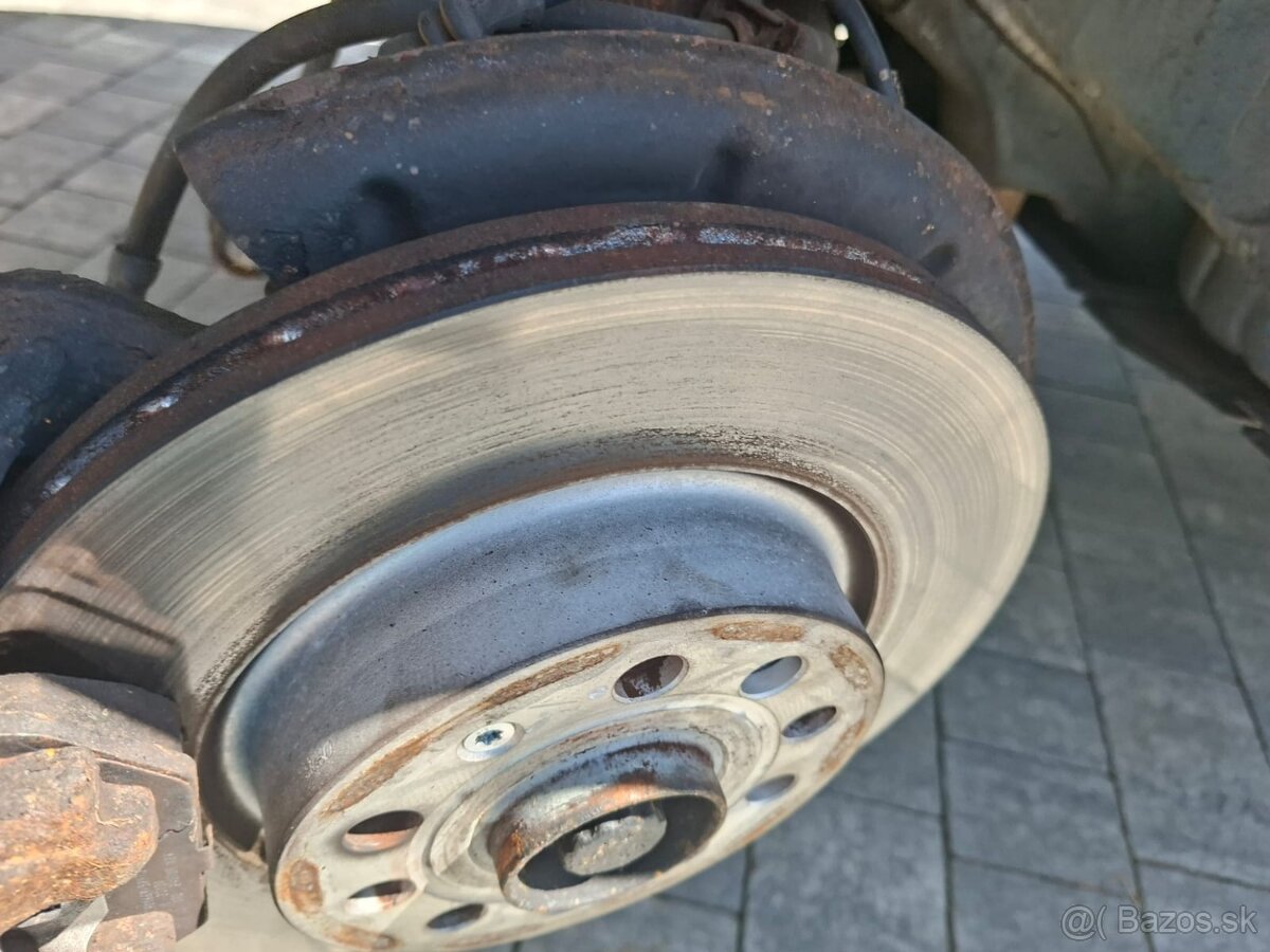 "Volkswagen golf 6 benzín 1,4 motor CGG-59 kw, 16V 160 000 - 10