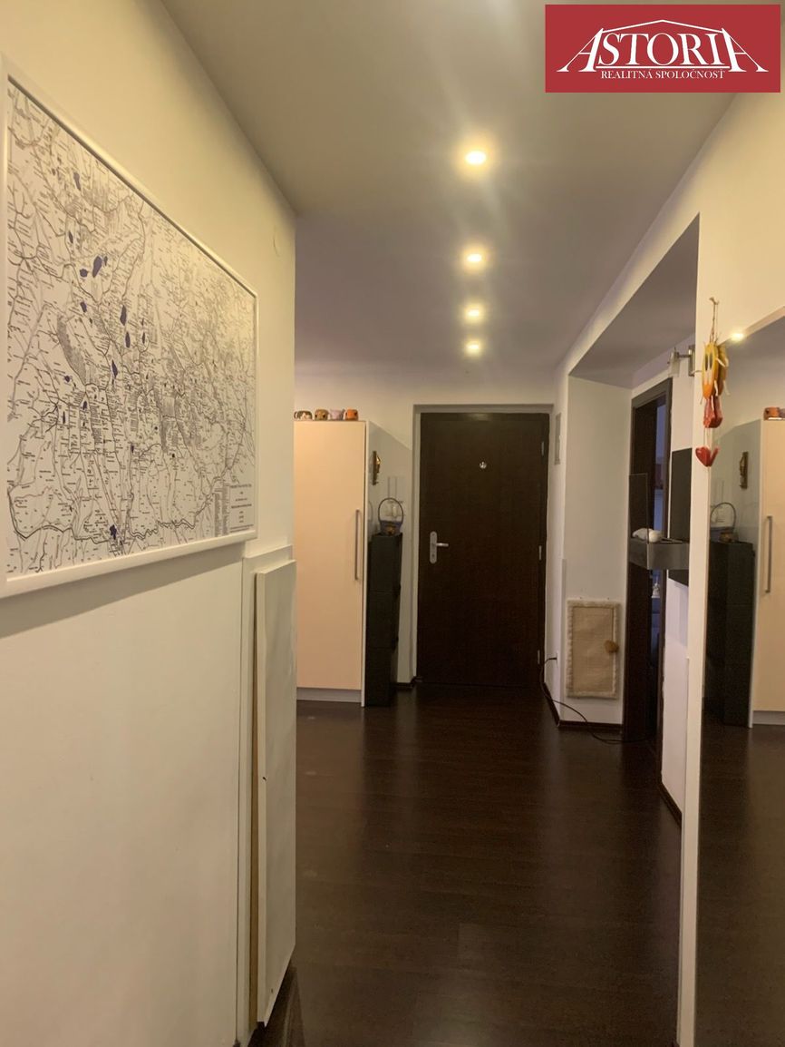 EXKLUZÍVNY 3 izbový tehlový byt Martin centrum - 10