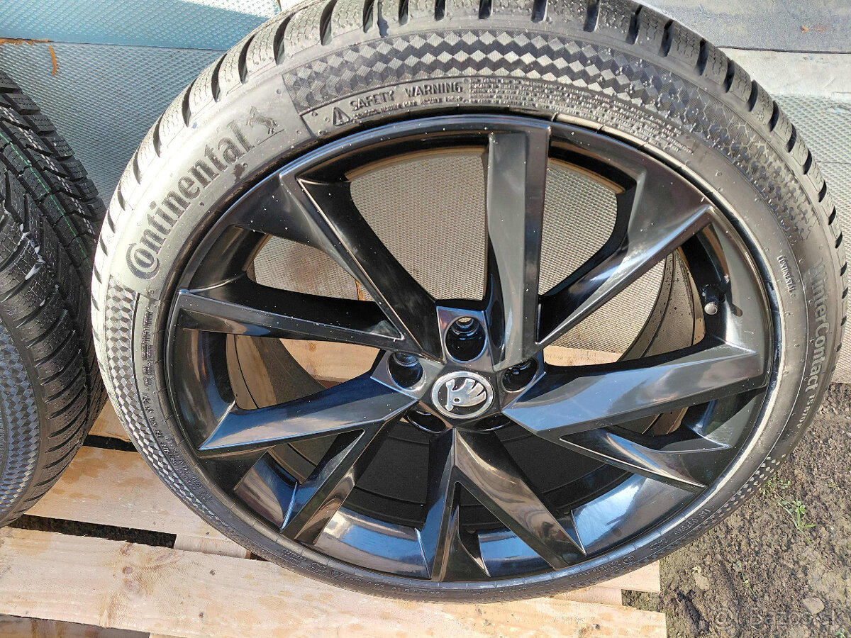 19" zimne Skoda Superb 235/40R19 - 10