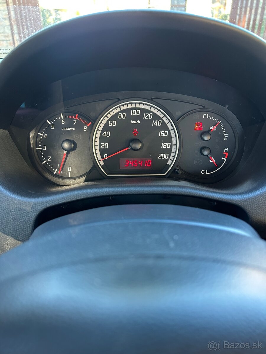 Swift 1.3 benzín Super stav - 10