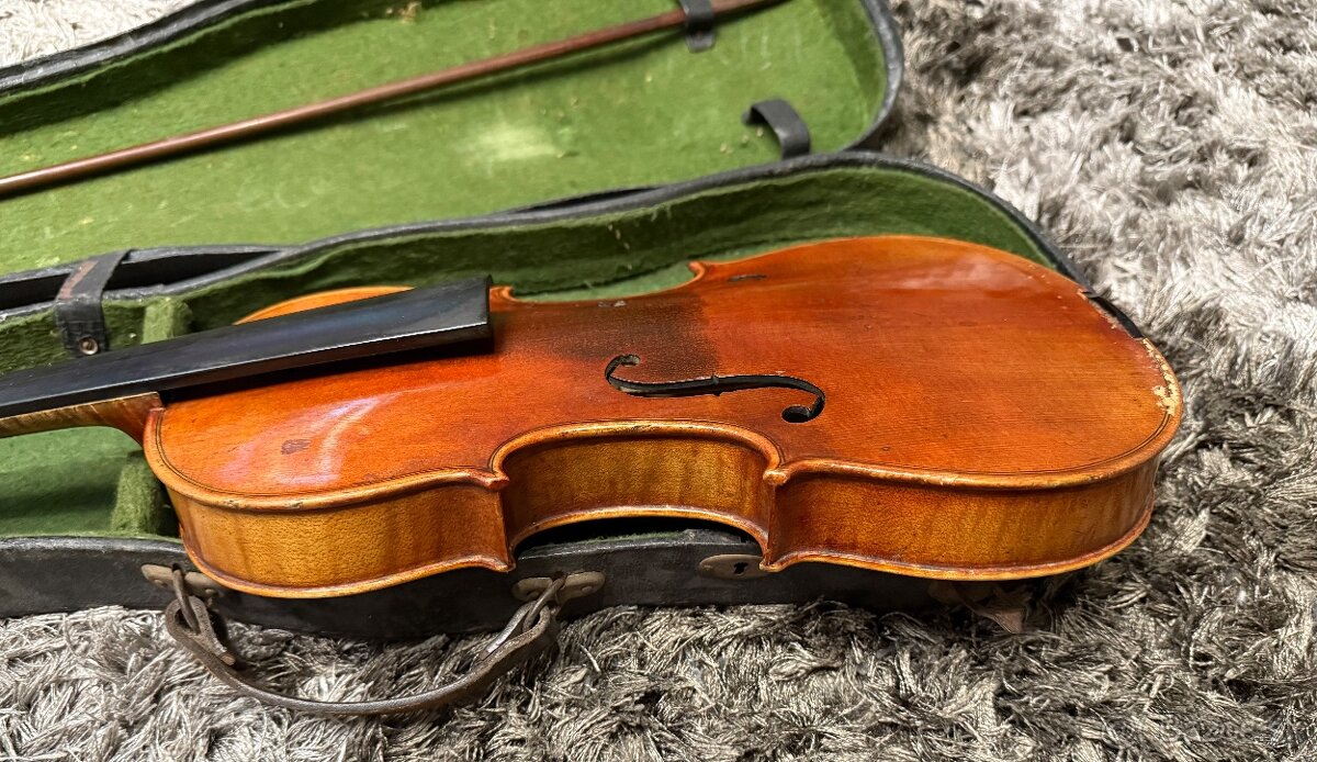 Predám dve husle 4/4 a 3/4 - 10