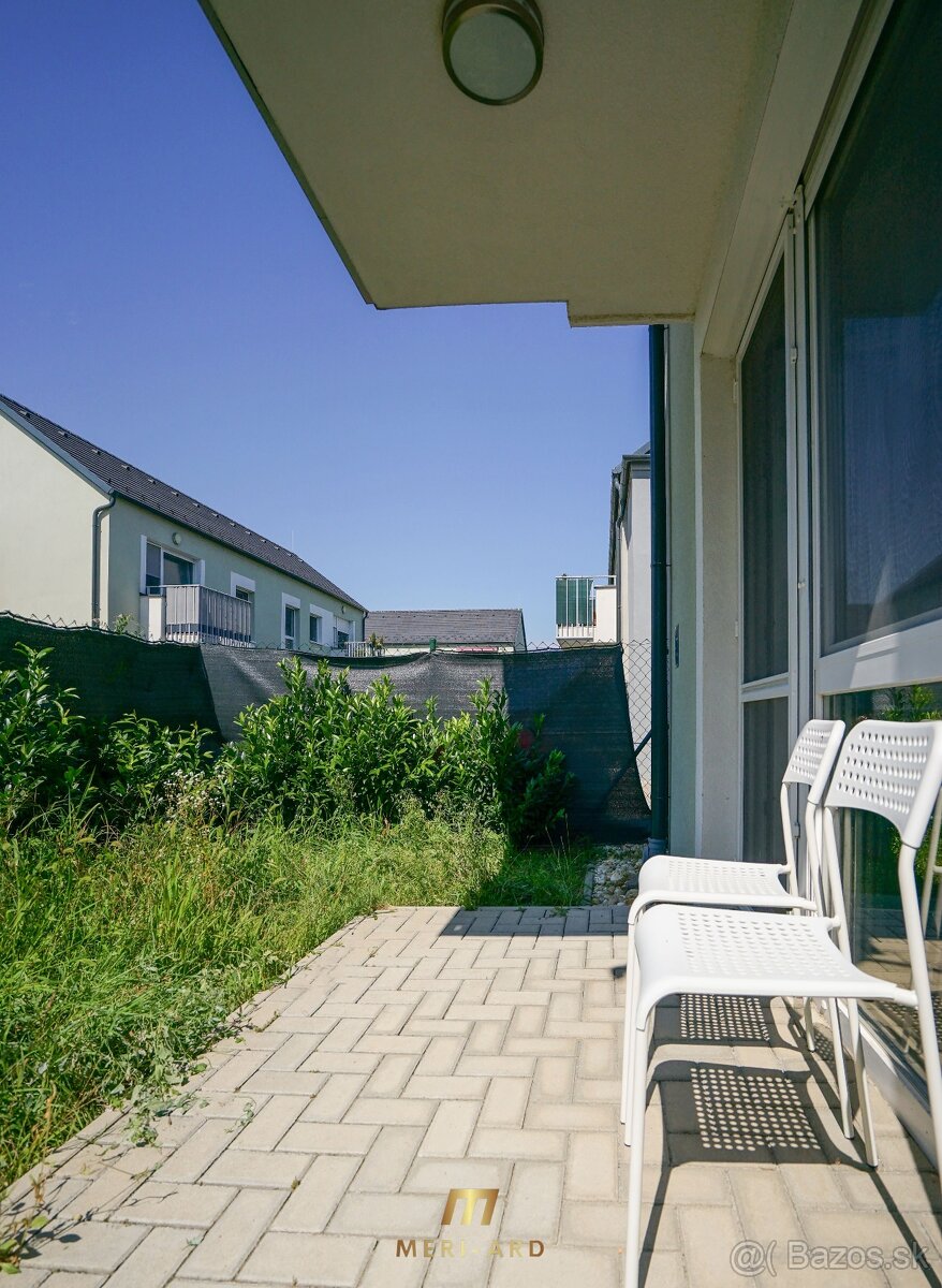 1,5 izbový zariadený byt, predzáhradka, parkovanie, RAJKA - 10