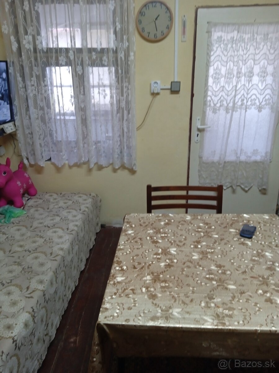 Perdám 3izbovy rodiní dom Gbelce. - 10