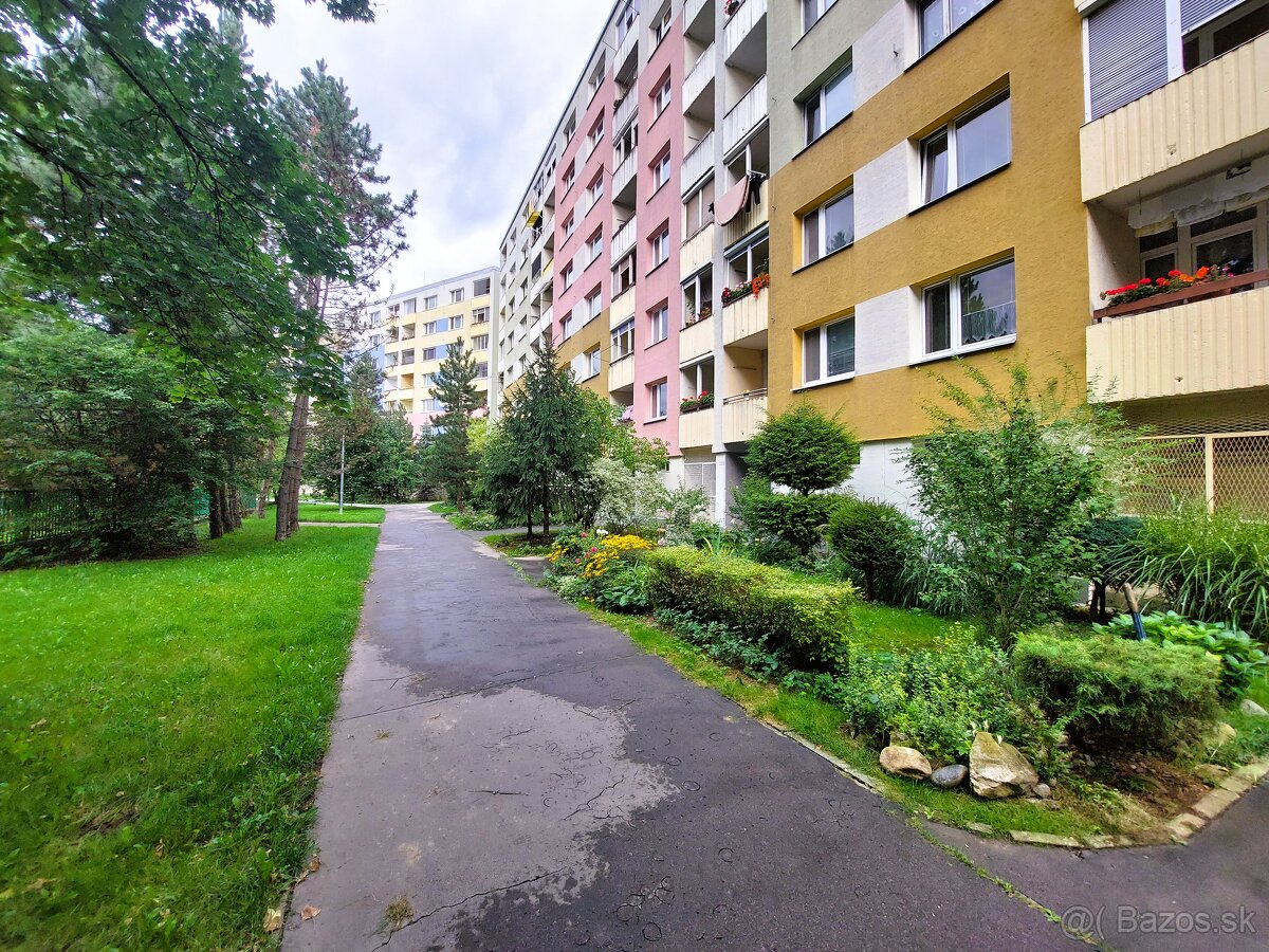 REZERVÁCIA EXKLUZÍVNE Trendový 2+1 izbový byt, prémio - 10