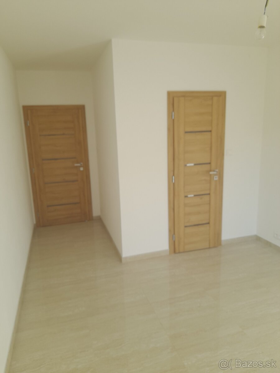 Predám RD v Golianove - 10