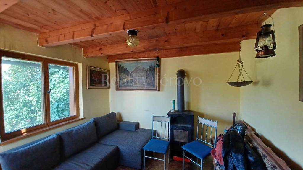 Záhrada s chatkou Úľany nad Žitavou - 10