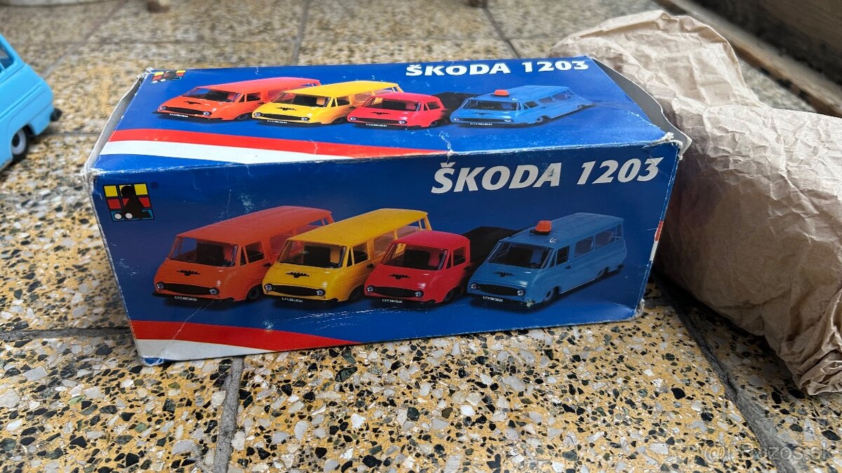 Škoda 1203 SPOJE KDN stará hračka - 10