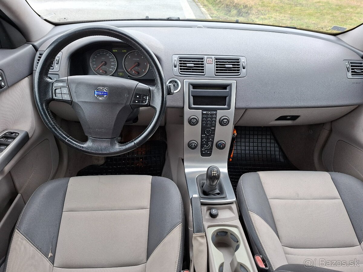 Volvo V50 1.6D - 10