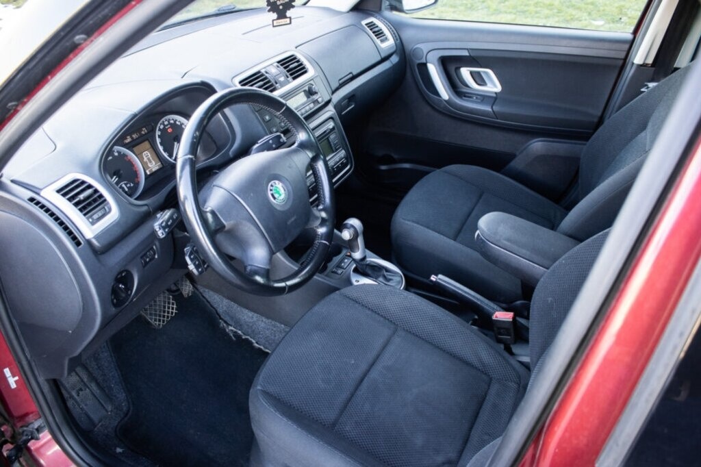 Škoda Fabia 1.6 Elegance, 77kW (2008) - 10