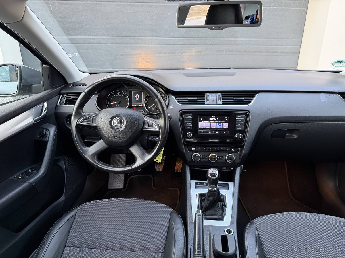 Škoda Octavia 1.2 TSI 77kw Elegance - 10