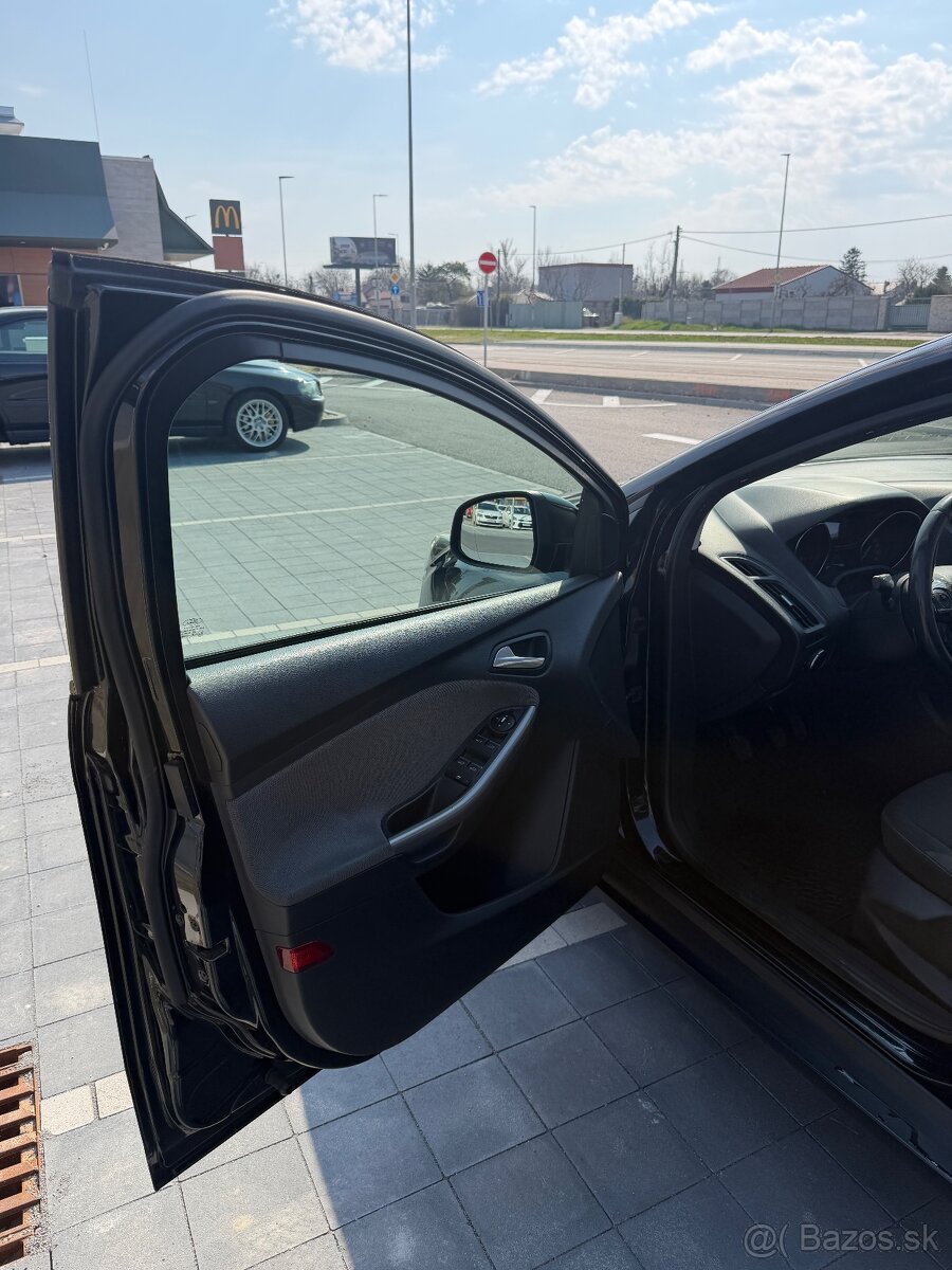 Ford Focus Combi Mk3 1.6 TDCi 70 kW - 10