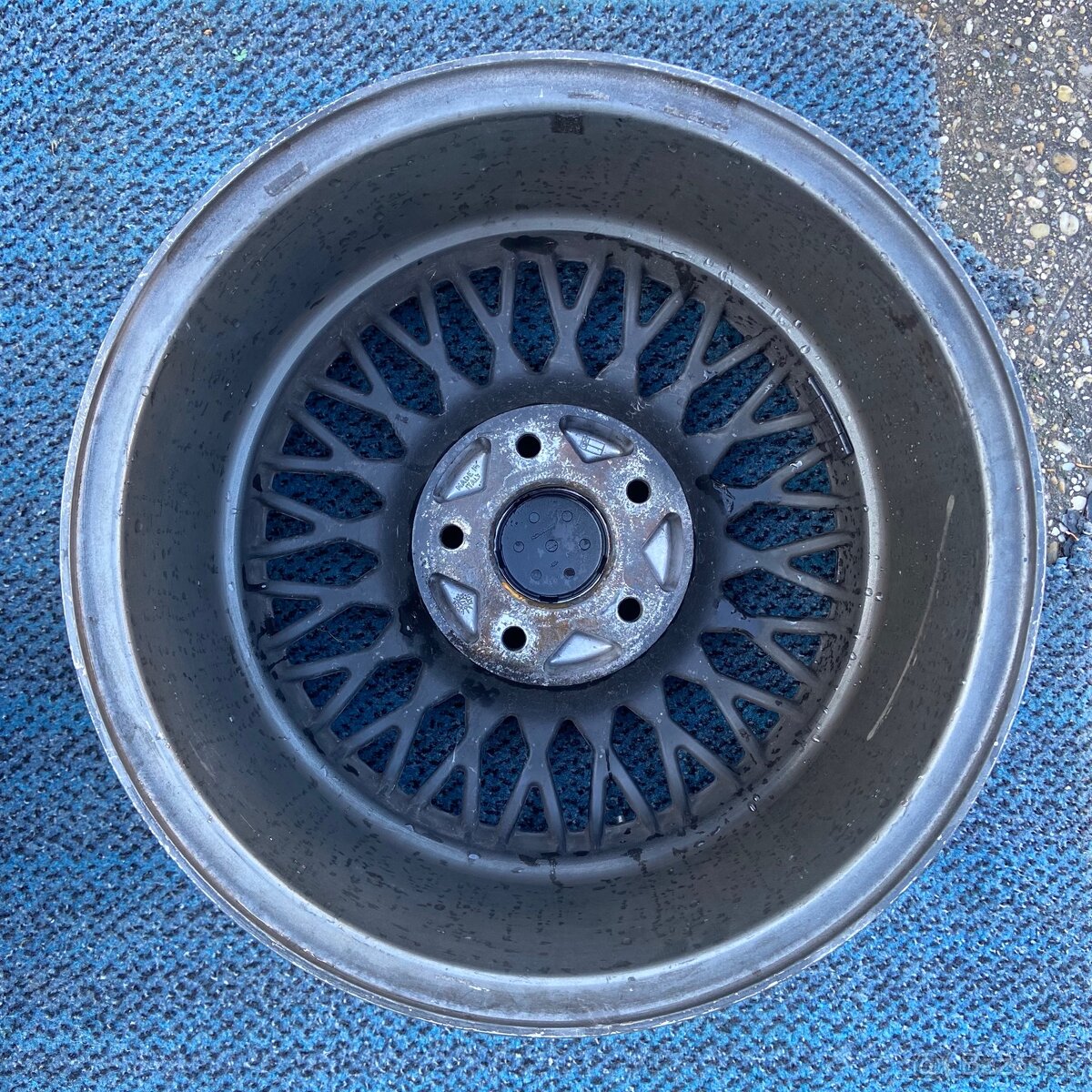 Elektróny Eta Beta Lucy 3A R15 - 10