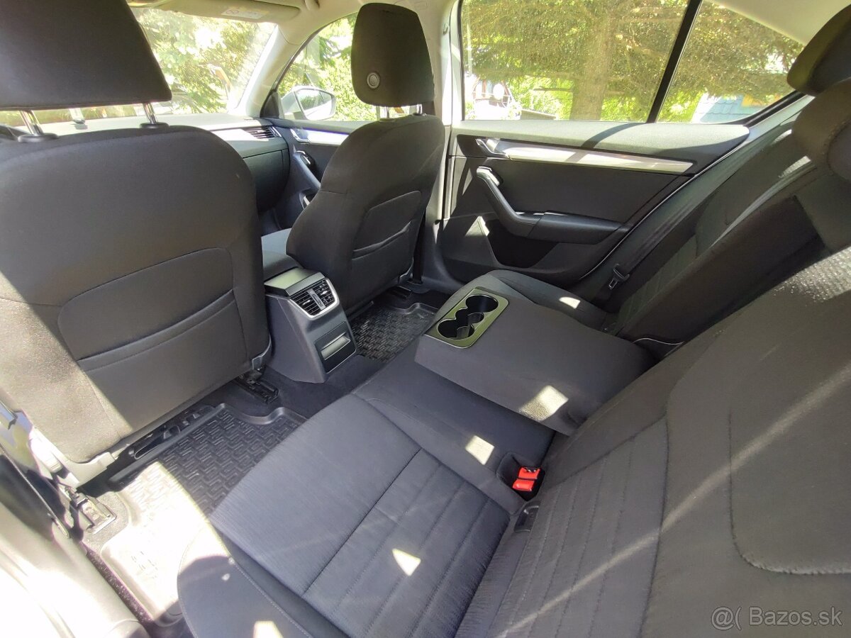 Škoda Octavia 3 1.6 TDi 81 kw - 10