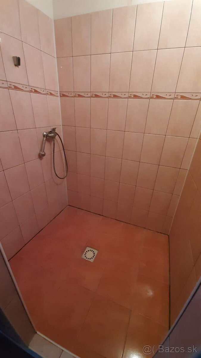 PRENÁJOM zariadenú garsónku Žarnovica o výmere 24 m2. - 10