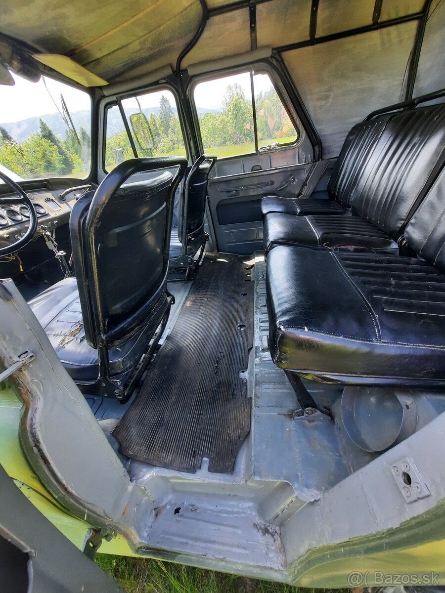 UAZ 469 2.4L Benzín - 10