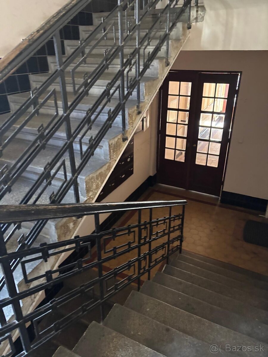 2 izb. historický byt Medená 10 Bratislava - 10