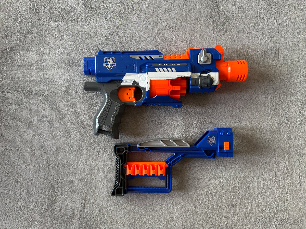 Veľká kolekcia Nerf pištolí - 10
