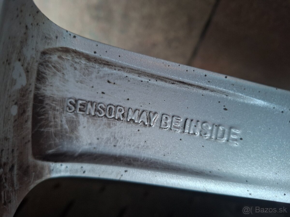 Predám org.hlinikove disky Ford--R17 - 10