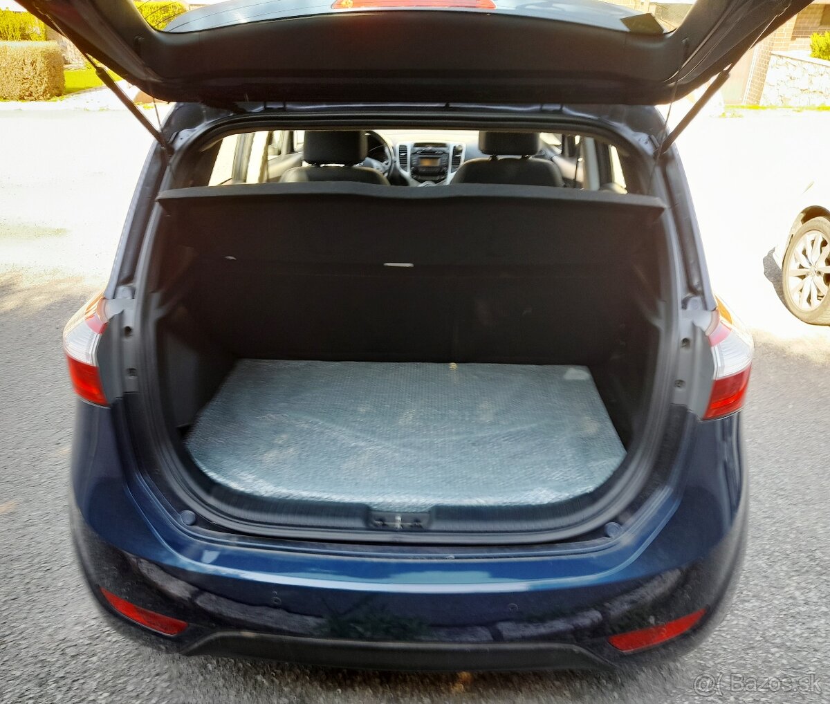 Predám Hyundai ix20 1,6 LPG DOHC CVVT 16V Style AT, 92 kW A6 - 10