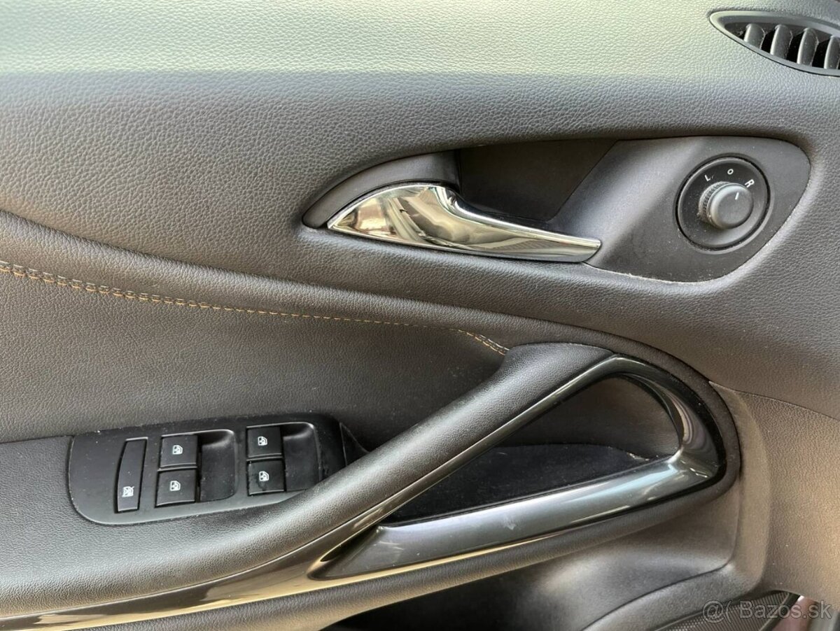 Opel Zafira Tourer 1.4 benzín + LPG - 10