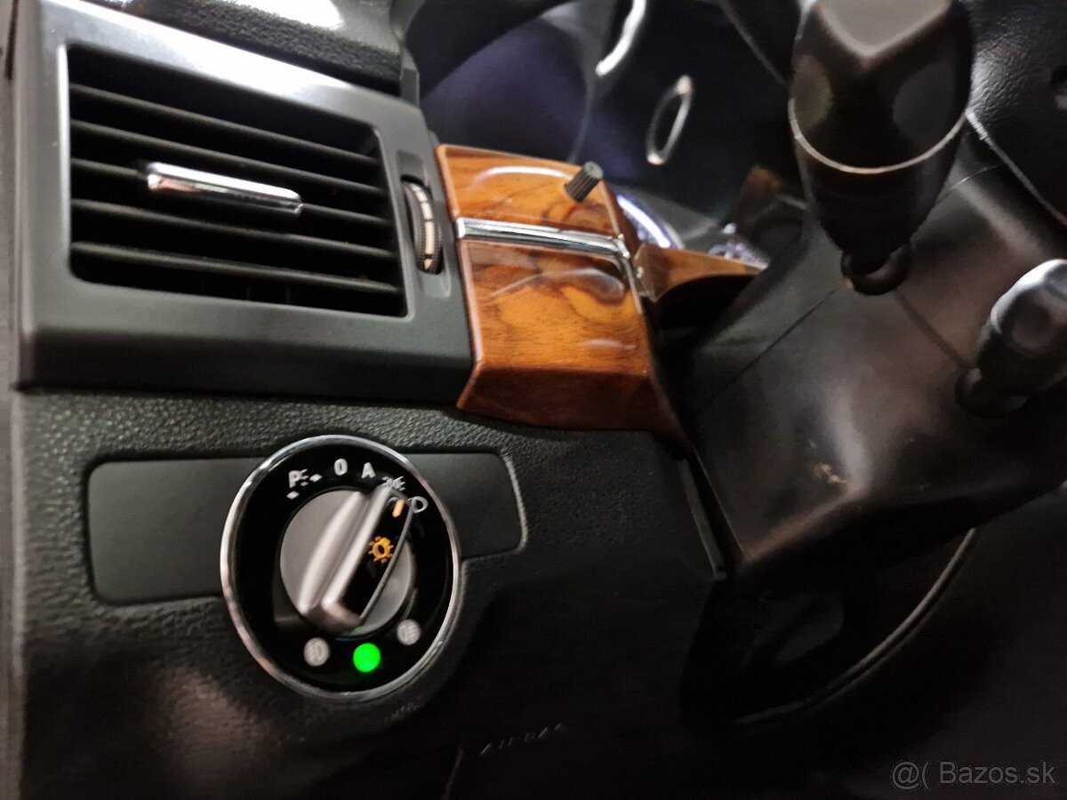 Mercedes-Benz GLK V6 3,0L 320 CDI 4MATIC Auto Pano Ťažné - 10