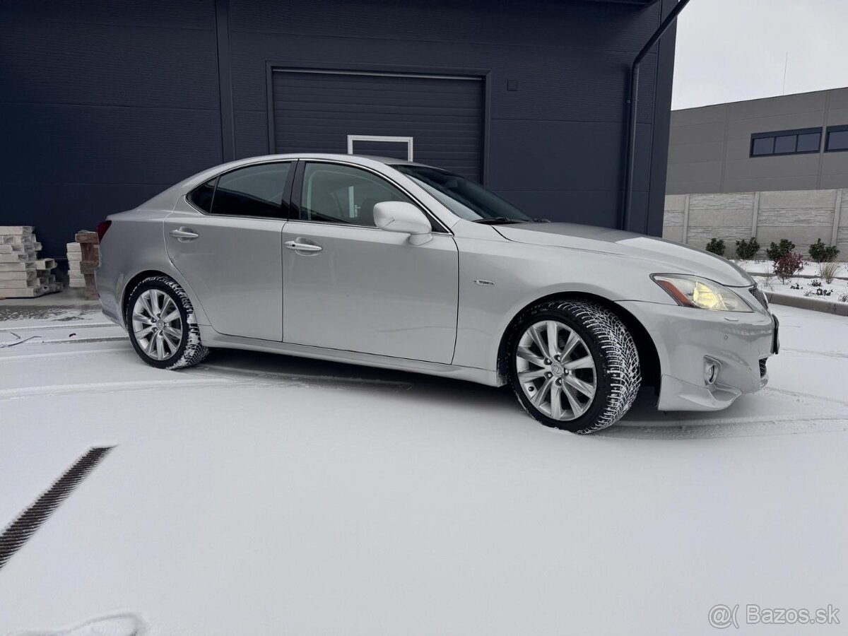 LEXUS IS250 - 10