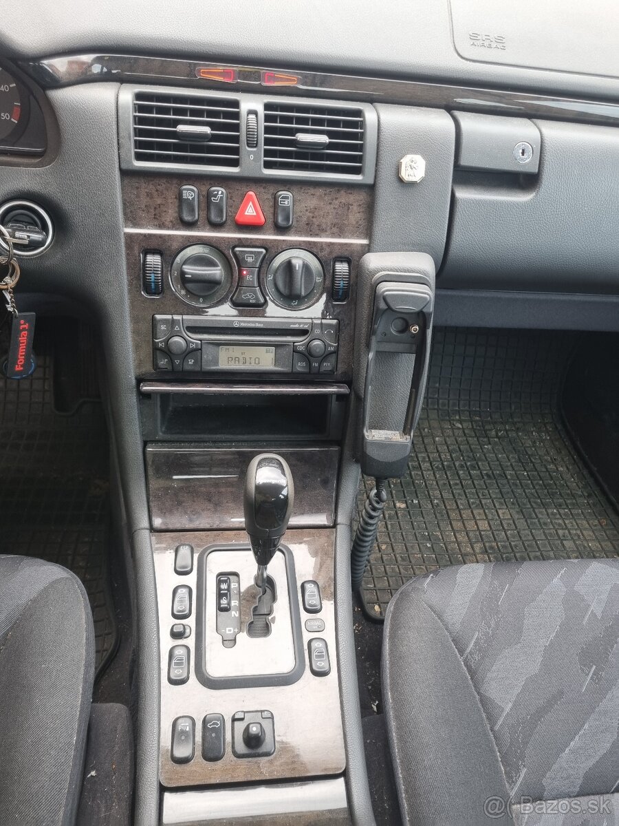 MERCEDES BENZ W210 E320 CDi ROK-2000 - 10