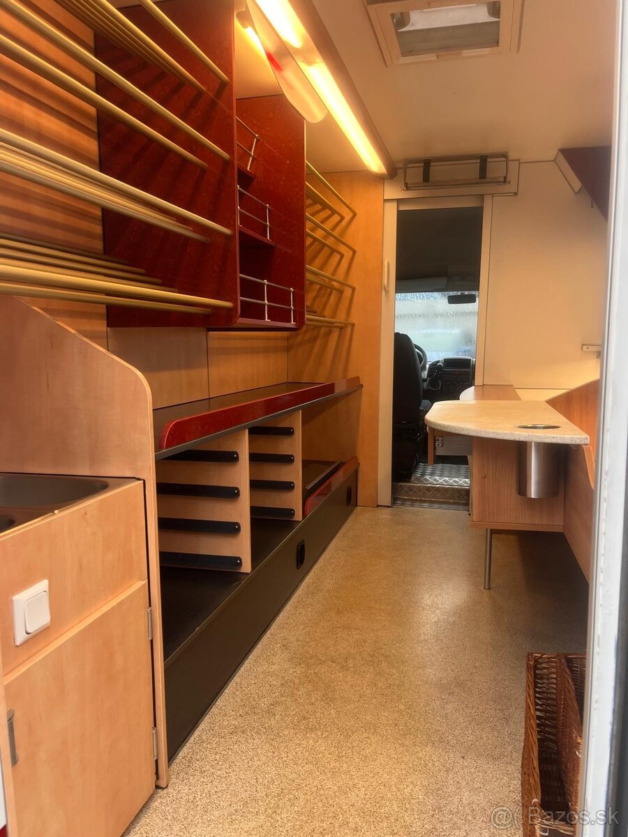 Pojízdná prodejna na pečivo - 10