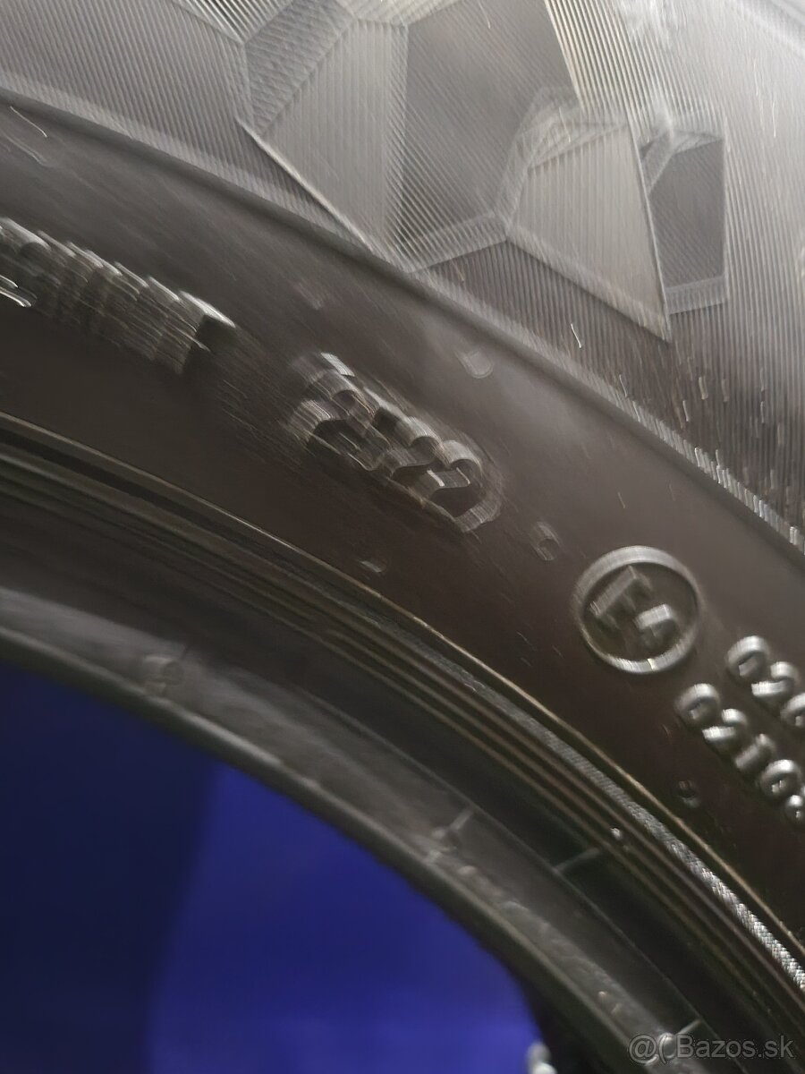 215/70 R16 Semperit zimne pneumatiky - 10