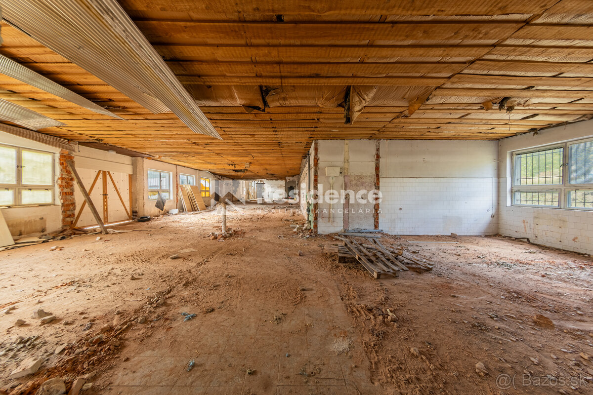 Na predaj rozsiahly objekt na podnikanie v Liskovej - 10